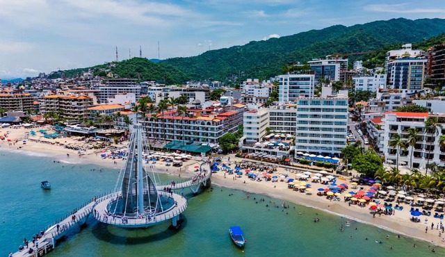 Delfin Beachfront Resort - Downtown Puerto Vallarta Optional All-Inclusive