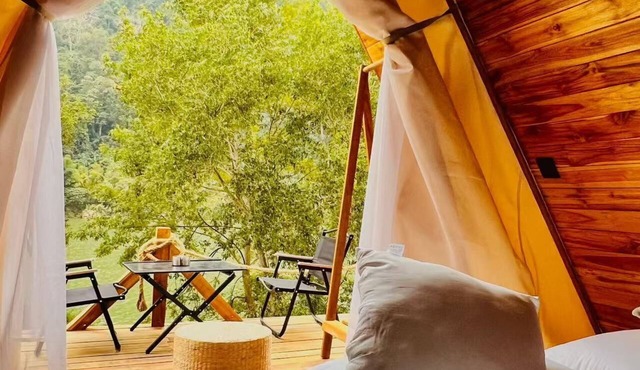 Delightful 16-bedroom bungalow with AC in Papaya Resort Nong Khiaw