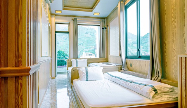 Deluxe Hà Giang Stay with AC, Scenic Views & Private Bath