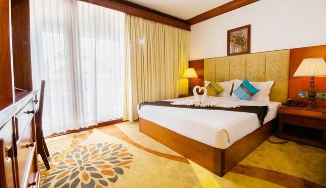 Deluxe King Pool View at Angkor Year Theme Hotel