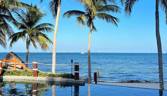 Deluxe Ocean View Suite – The Ultimate Luxury Experience in Cancún