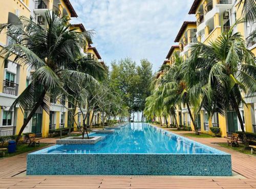 Desaru Beach Luxury Suites Pool View 3Pax E1