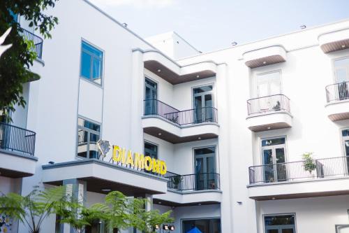 Diamond Luxury Hotel & Café Măng Đen