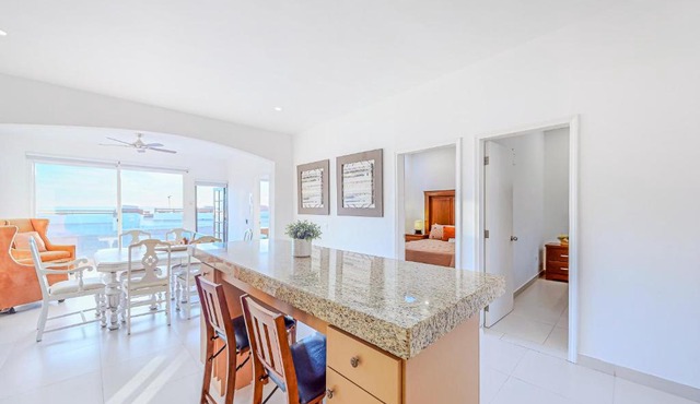 Dog-Friendly Villa with Heated Outdoor Pool, Hot Tub, Streaming, Balcony, Grill