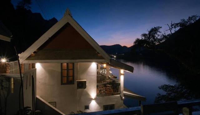 Dokchampa River View Villa