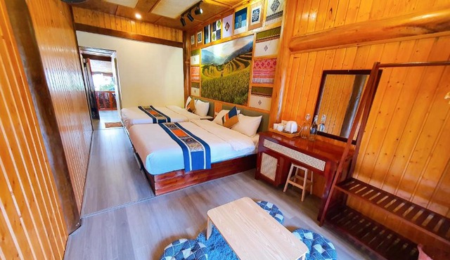 DONG VAN CLIFFSIDE HOUSE