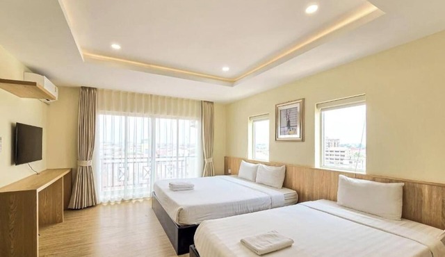 Douangchan Plaza Hotel