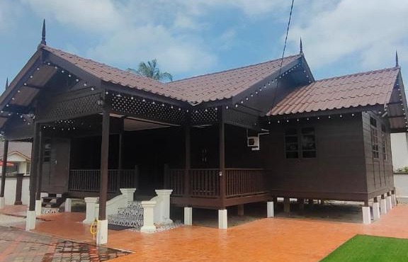 Dumoh Kayu Homestay