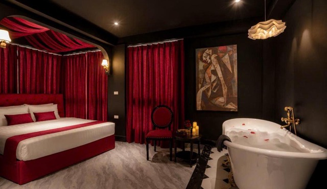 E13 Hotel & Apartment Mỹ Đình