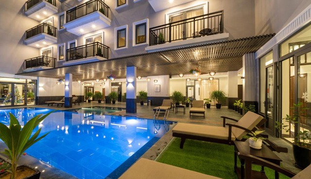 Eco Lux Riverside Hotel & Spa