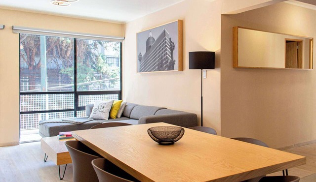 Elegant refined stay near WTC | Terrace