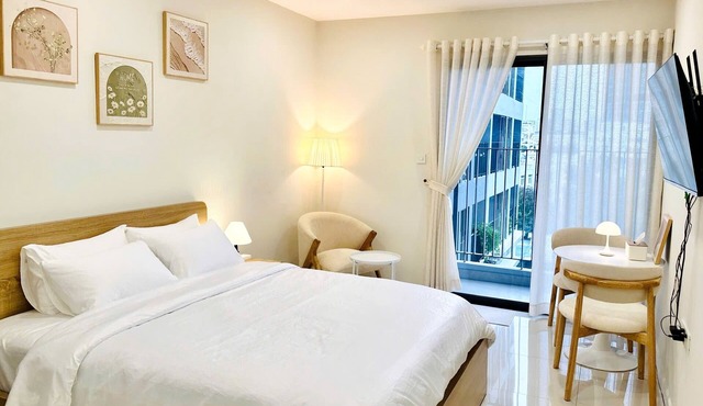 Enjoyable studio Lavida Serene, Comfy Bed - Near RMIT, SECC, Ho Chi Minh City