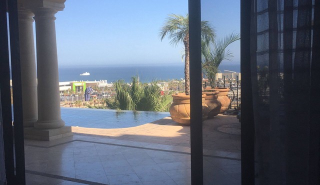 Fantastic ocean and gulf course view