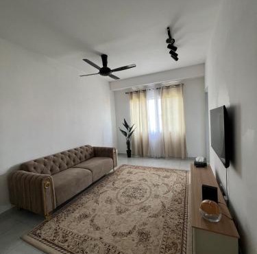 Fatini Mus lim Homestay Puncak Alam - Close to UiTM