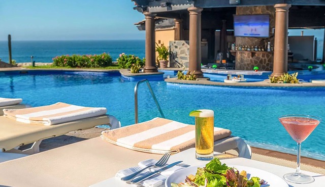 𝐅𝐢𝐧𝐝𝐢𝐧𝐠 𝐌𝐞𝐢𝐥𝐢’𝐬 :Beachfront Pueblo Bonito Sunset Beach Resort & Spa