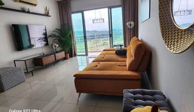 Flora One South 3br, MRT to TRX, Menara 118