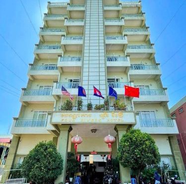Four Rivers Hotel