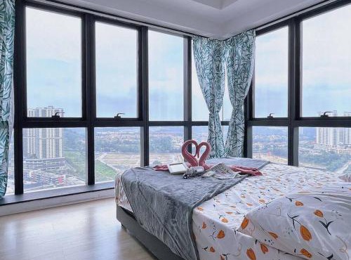 FREE Parking REVO 2 Bedrooms Bukit Jalil L28
