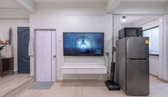 FunnD Mrt lat phrao 5Beds NetflixYouTube