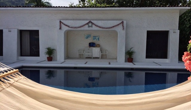 Golf (in Front Tee 11), Pool, Service, One Story, 4 Rooms, Internet, Palapa, Van