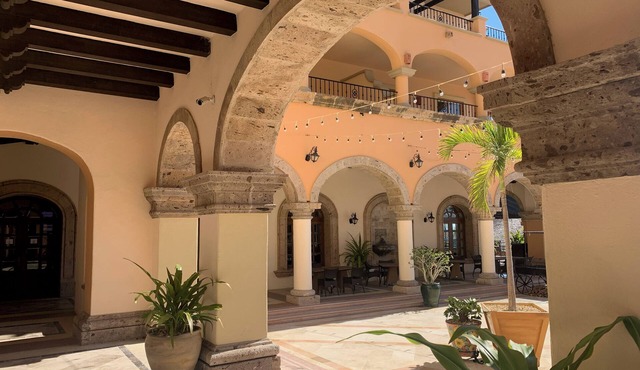Gorgeous studio. Garden view. spectacular beach front resort. Golf & spa