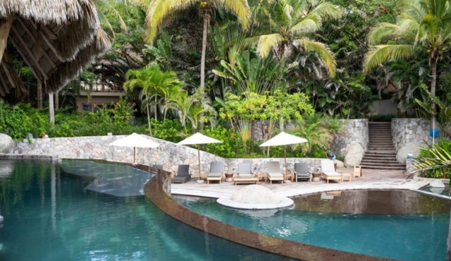 Grand 6BR Oceanfront Villa With Lush Jungle Views