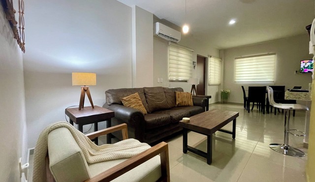Ground floor Apt 300 mts to to beach, shops, cafes & restaurants in Golden Zone