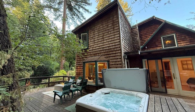 Grove River Lodge - Riverfront House in Boulder Creek