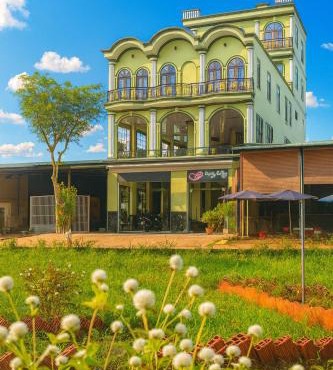 Hồng Ngọc 1 Hotel Tà Đùng