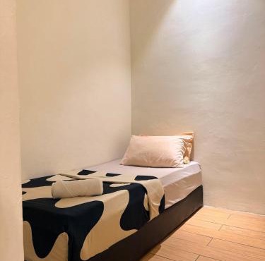 H&V Residences ITCC Manhattan Suites