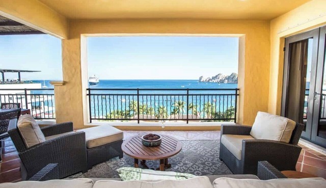 Hacienda Beach Club 1-402 Stunning view!