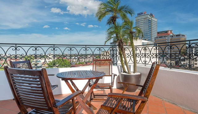 Hanoi E Central Hotel