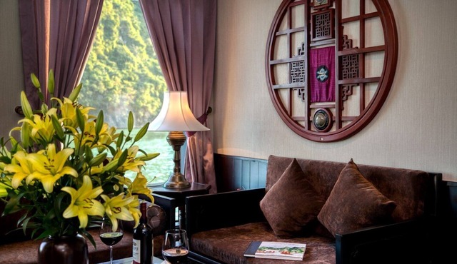 Heritage Line Violet cruise – Ha Long Bay & Lan Ha Bay