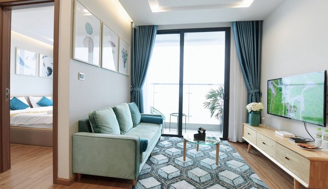 Hi.Home#2 ✩ Deluxe 2BR Apartment @ Vinhomes Metropolis