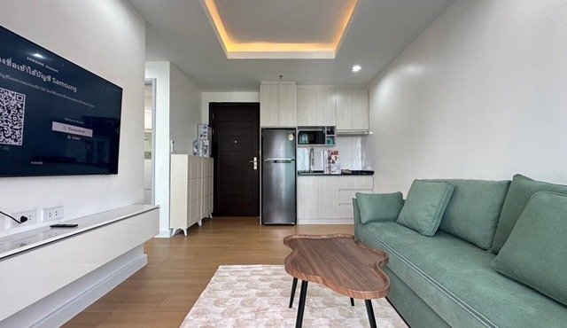 High Floor 1-bedroom apartment with AC, WiFi, fitness room in Thonglor, Bangkok