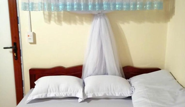 Hoàng Bách homestay - Đồng Văn, Motorbike, Tours