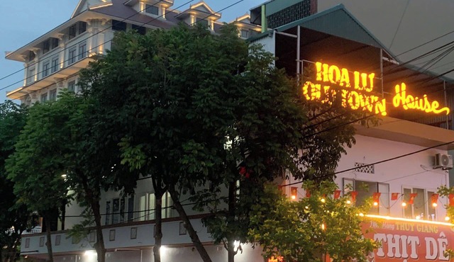 Hoa Lư Old Town House