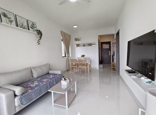 Holiday Home at Forest City-TV Box-2BR1B 1-3 pax 1201
