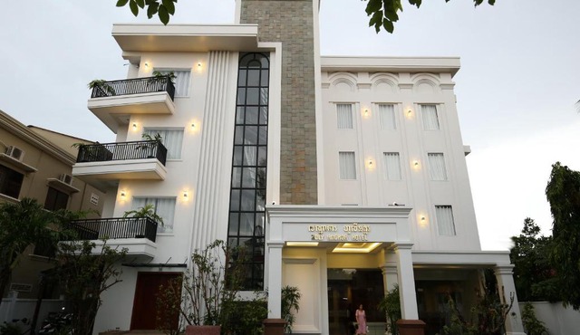 Holy Angkor Deluxe Hotel