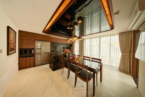 Home By La Sinfonia Đại Cồ Việt