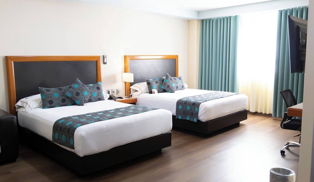 Hotel Abastos Plaza