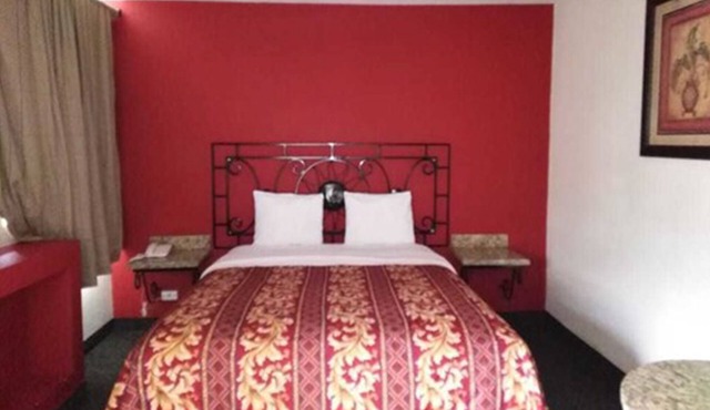 Hotel El Descanso Inn