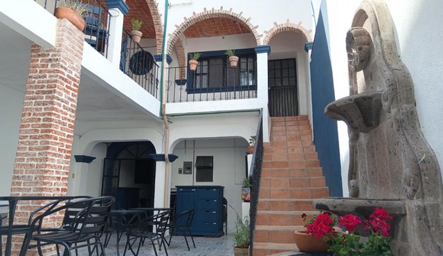 Hotel & Hostal Santuario