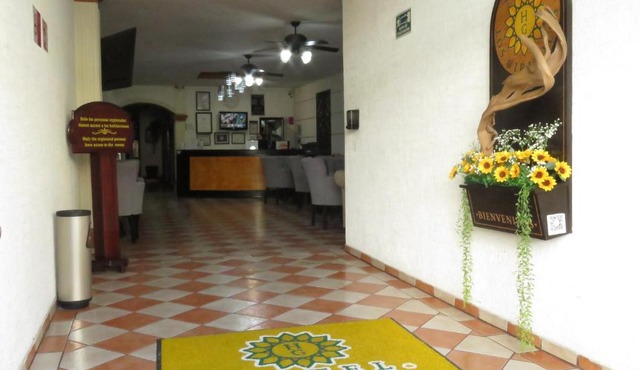 Hotel Los Girasoles