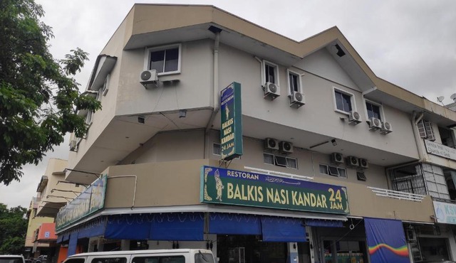 Hotel O Inanam