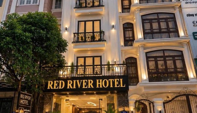 Hotel Red River