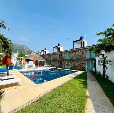 Hotel Stone in Acapulco