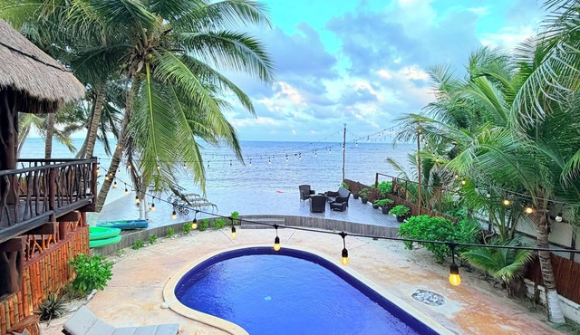 Incredible beachfront villa with pool, beach and memorable views