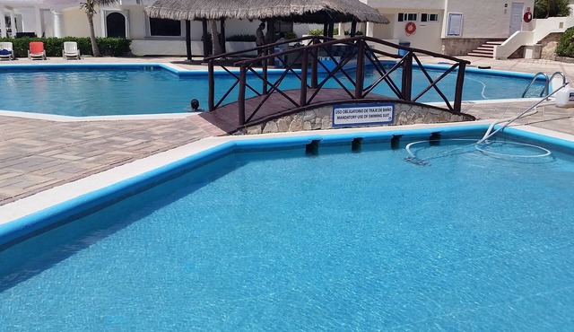 Incredible spot in the Sun ! Right on Cancun Beach!