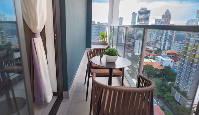 Infinity Pool Hotel Phnom Penh Down To 24 USD in M Residence